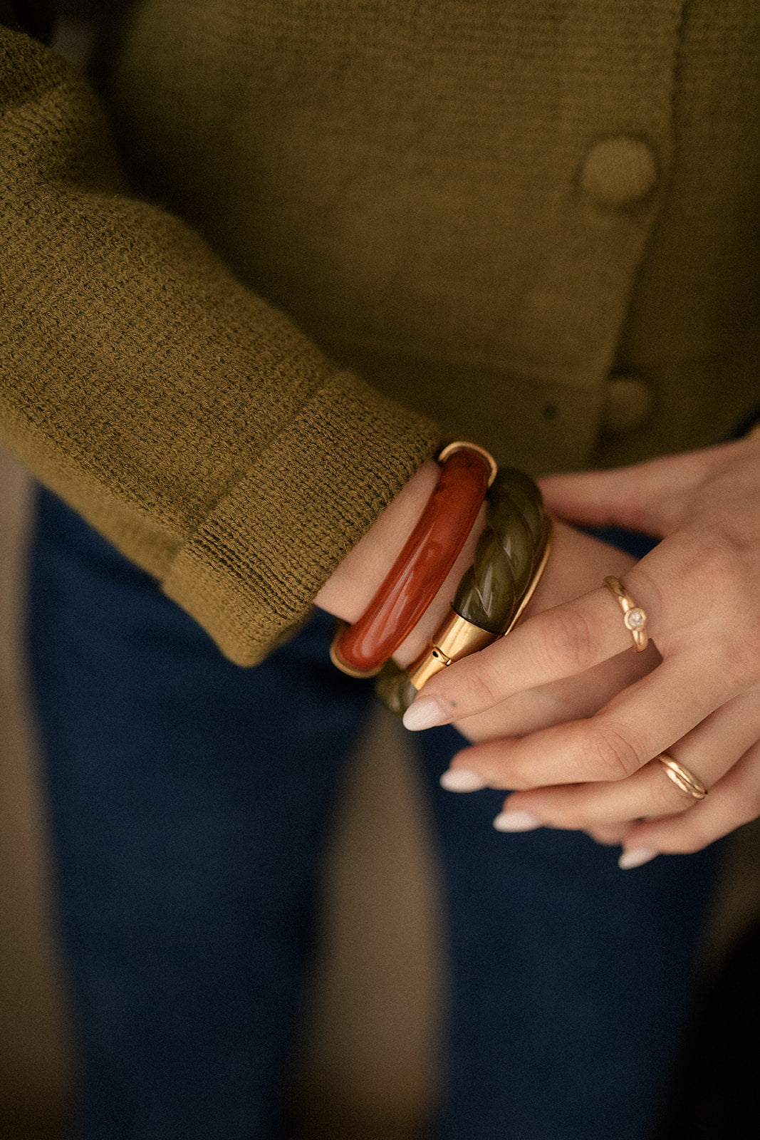 Bracelet vert ondulé en résine